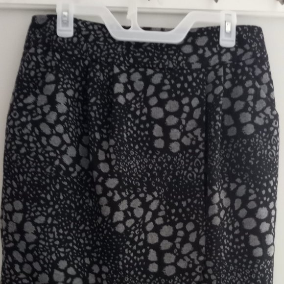'NEW DIRECTIONS' Wrap skirt Cheetah print Size 10P NWOT - Picture 5 of 14